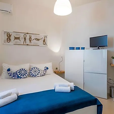 Nonno Gino Bed & Breakfast 3*
